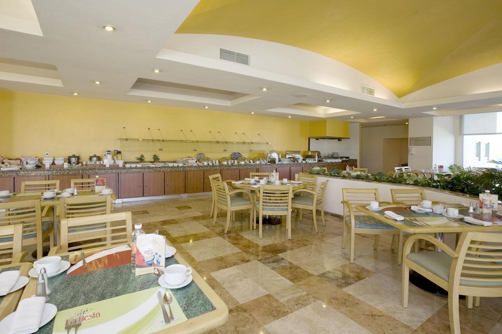 Fiesta Inn Express San Luis Potosi Oriente Dış mekan fotoğraf
