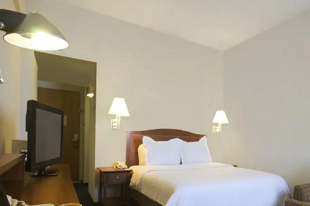 Fiesta Inn Express San Luis Potosi Oriente Dış mekan fotoğraf