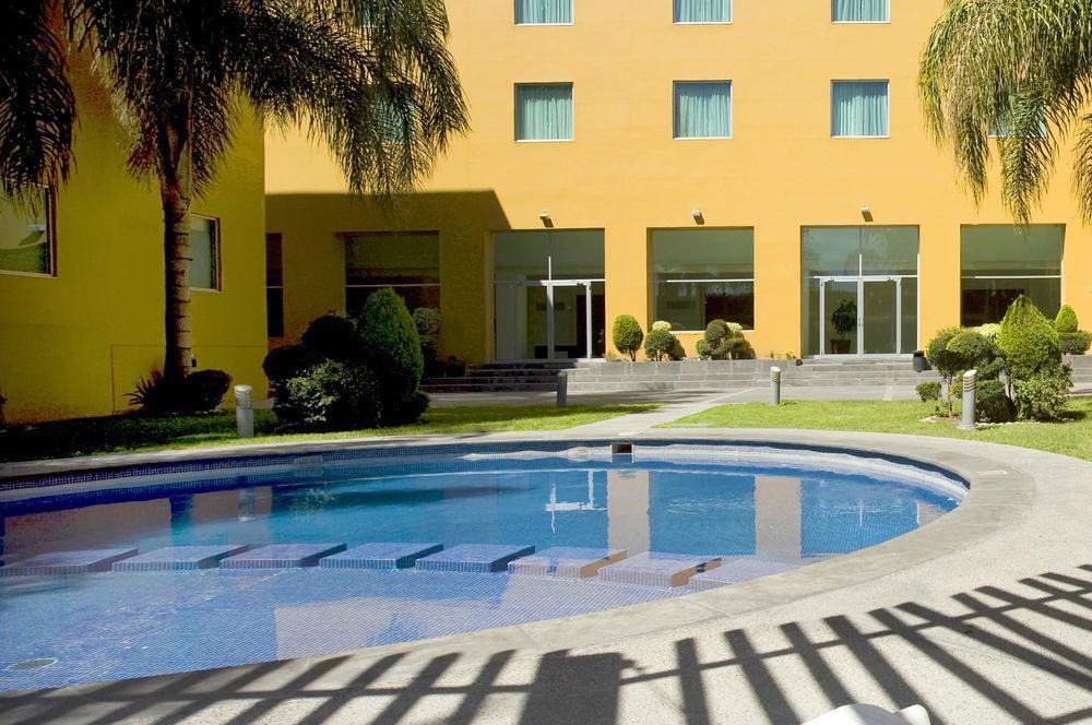 Fiesta Inn Express San Luis Potosi Oriente Dış mekan fotoğraf