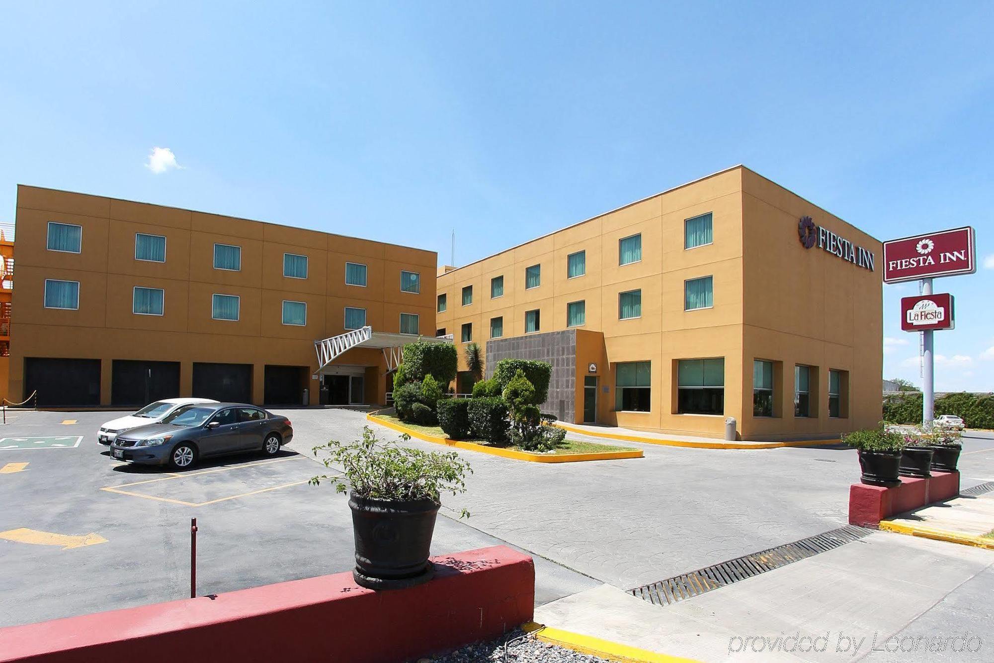 Fiesta Inn Express San Luis Potosi Oriente Dış mekan fotoğraf