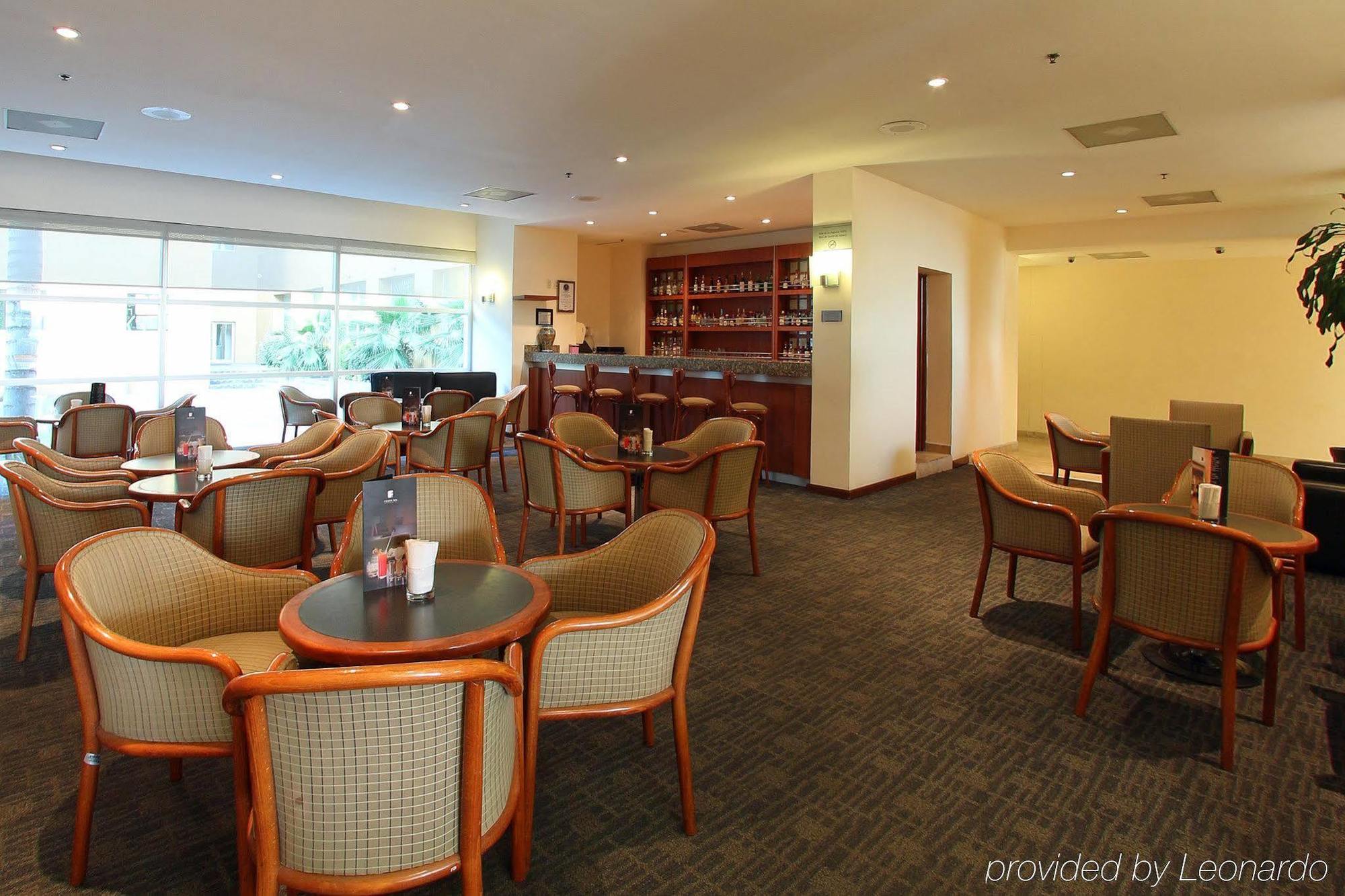 Fiesta Inn Express San Luis Potosi Oriente Dış mekan fotoğraf
