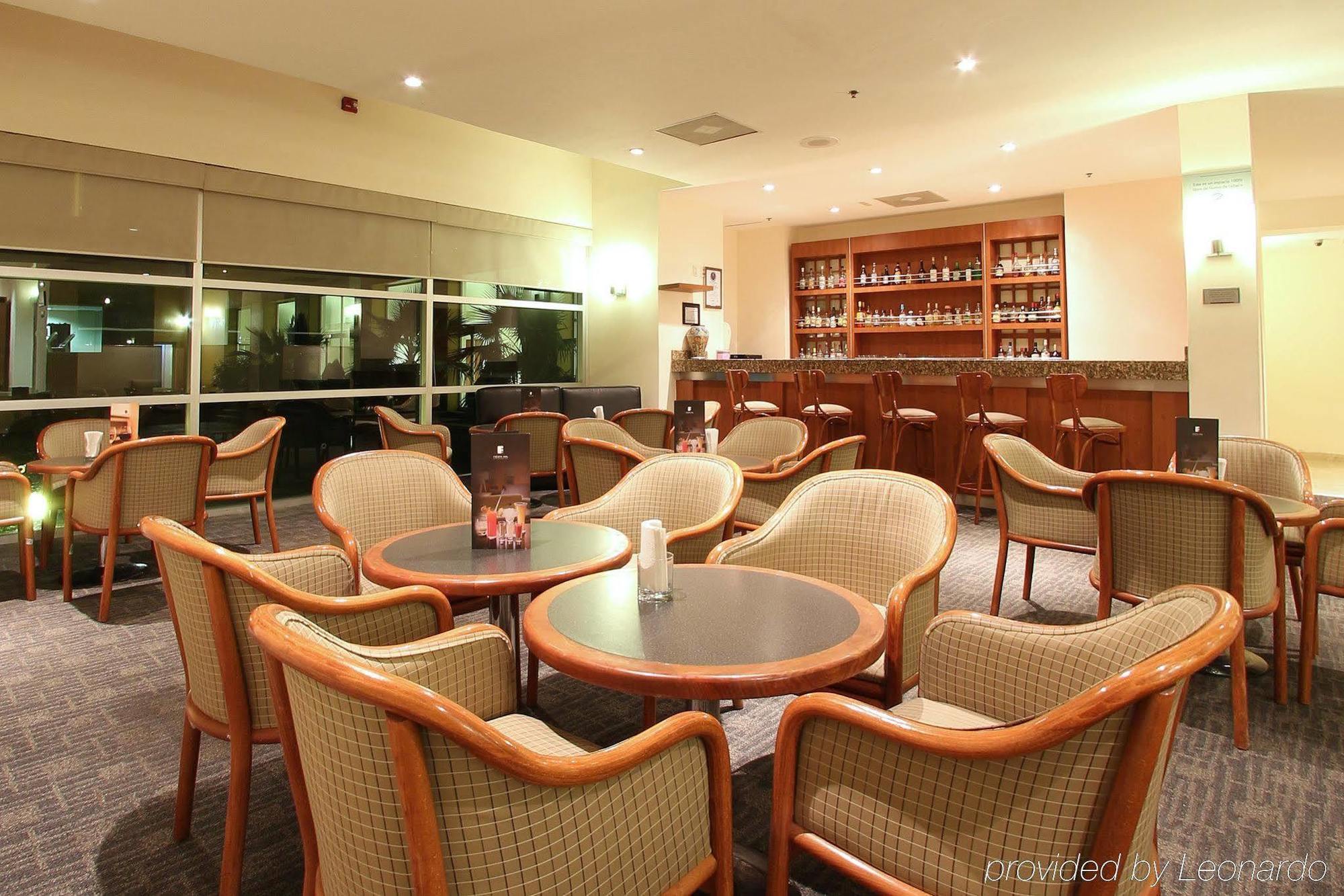 Fiesta Inn Express San Luis Potosi Oriente Dış mekan fotoğraf