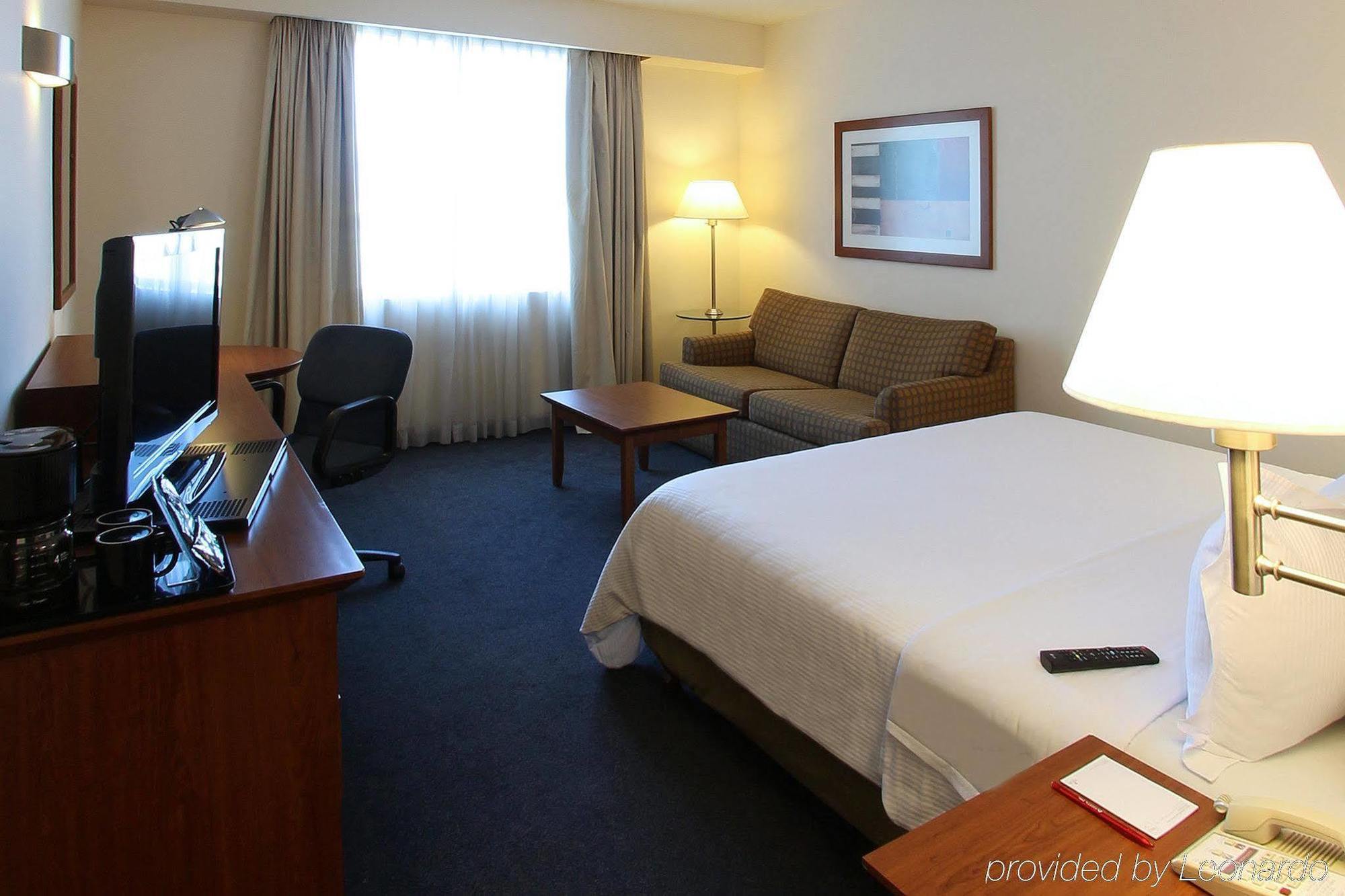 Fiesta Inn Express San Luis Potosi Oriente Dış mekan fotoğraf